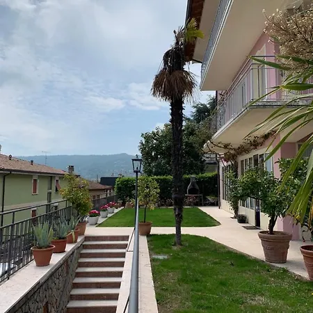 Ai Colli Πανσιόν 4*