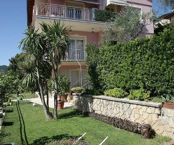 Πανσιόν Ai Colli